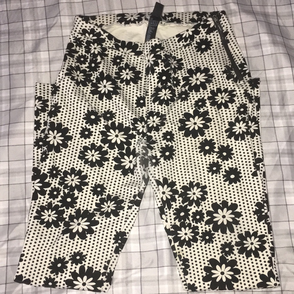 Forever 21 floral bottoms